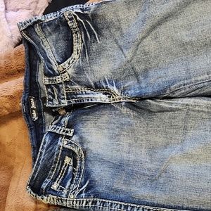 Suko capris and a 2nd pair size 8